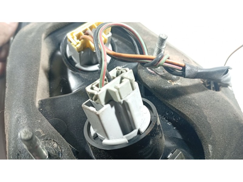 Recambio de piloto trasero derecho para mazda 3 (bk) 1.6 di turbo referencia OEM IAM   