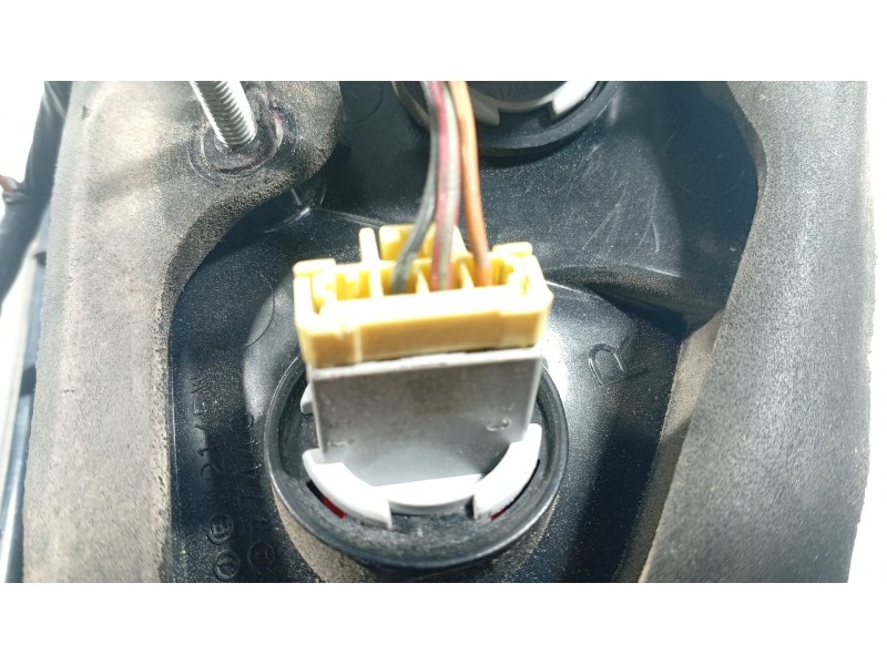 Recambio de piloto trasero derecho para mazda 3 (bk) 1.6 di turbo referencia OEM IAM   