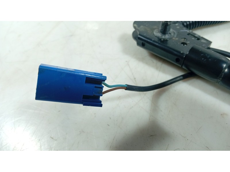 Recambio de anclaje cinturon delantero derecho para mazda 3 (bk) 1.6 di turbo referencia OEM IAM   