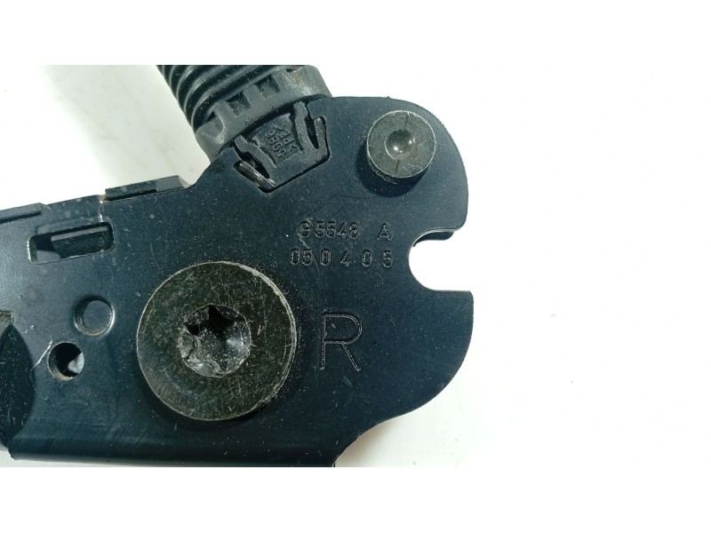 Recambio de anclaje cinturon delantero derecho para mazda 3 (bk) 1.6 di turbo referencia OEM IAM   