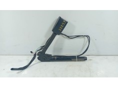 Recambio de anclaje cinturon delantero izquierdo para mazda 3 (bk) 1.6 di turbo referencia OEM IAM   