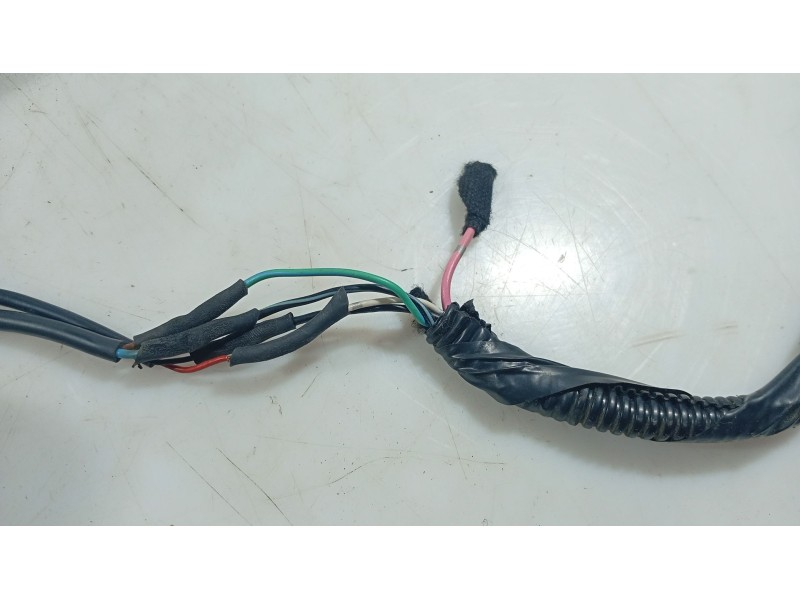 Recambio de anclaje cinturon delantero izquierdo para mazda 3 (bk) 1.6 di turbo referencia OEM IAM   