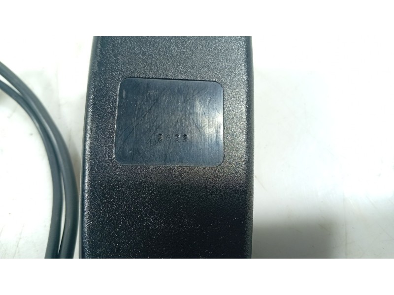 Recambio de anclaje cinturon delantero izquierdo para mazda 3 (bk) 1.6 di turbo referencia OEM IAM   