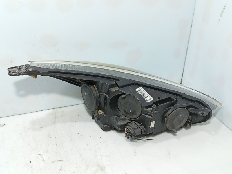 Recambio de faro izquierdo para ford focus iii 1.0 ecoboost referencia OEM IAM 2063541  