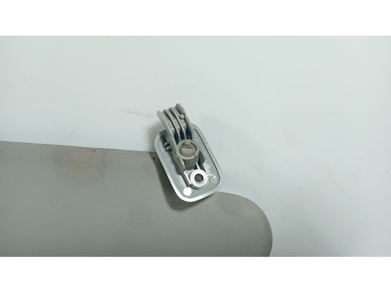 Recambio de parasol izquierdo para mazda 3 (bk) 1.6 di turbo referencia OEM IAM   