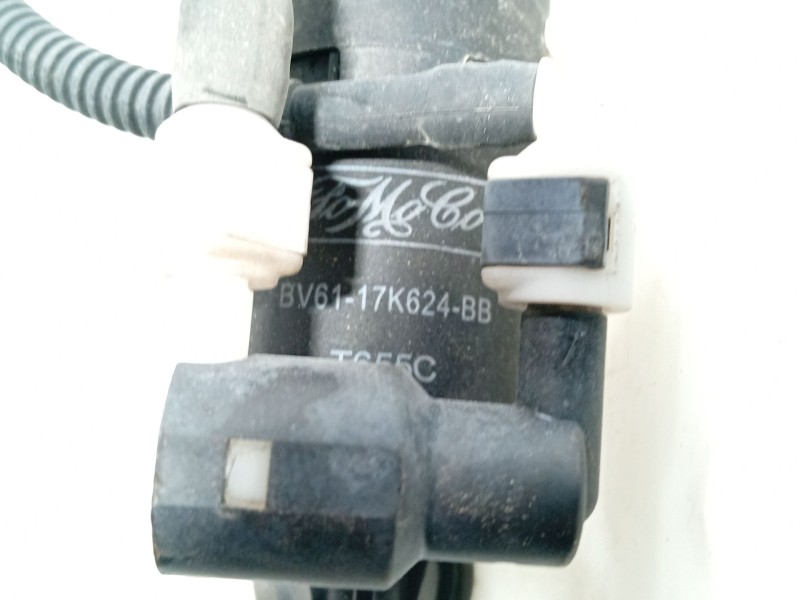 Recambio de deposito limpia para ford focus iii 1.0 ecoboost referencia OEM IAM 2266982 / 2010691  