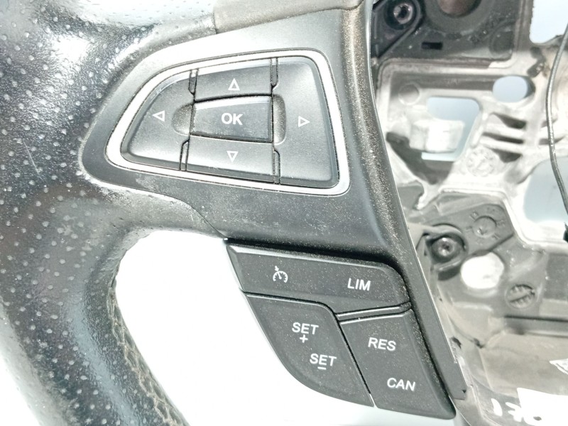 Recambio de volante para ford focus iii 1.0 ecoboost referencia OEM IAM   