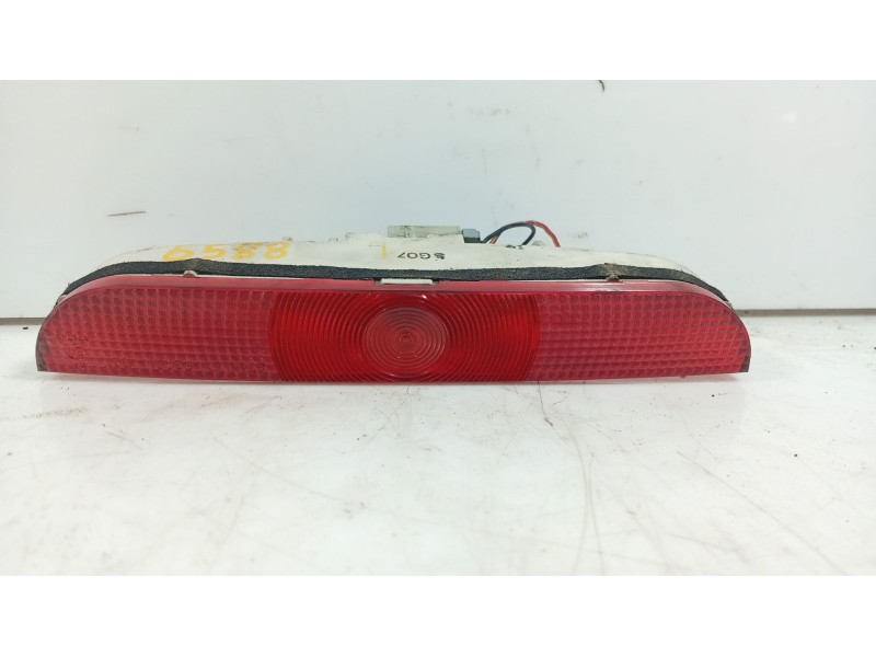 Recambio de piloto trasero central para mazda 3 (bk) 1.6 di turbo referencia OEM IAM   