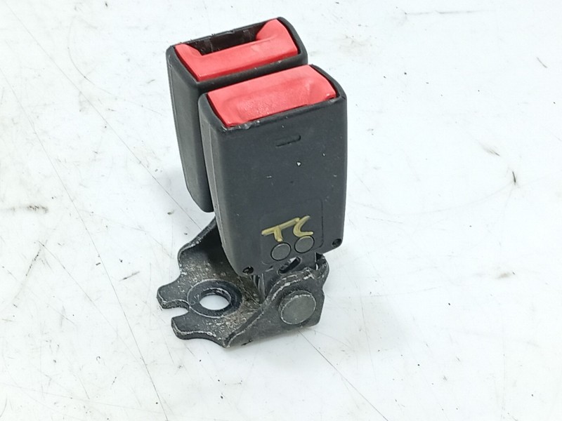 Recambio de anclaje cinturon trasero central para ford focus iii 1.0 ecoboost referencia OEM IAM   