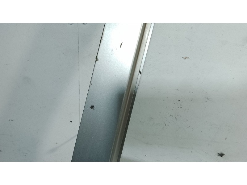 Recambio de puerta trasera izquierda para nissan micra iii (k12) 1.2 16v referencia OEM IAM   