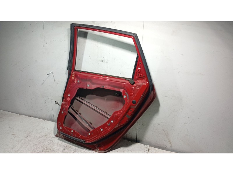 Recambio de puerta trasera derecha para mazda 3 (bk) 1.6 di turbo referencia OEM IAM   