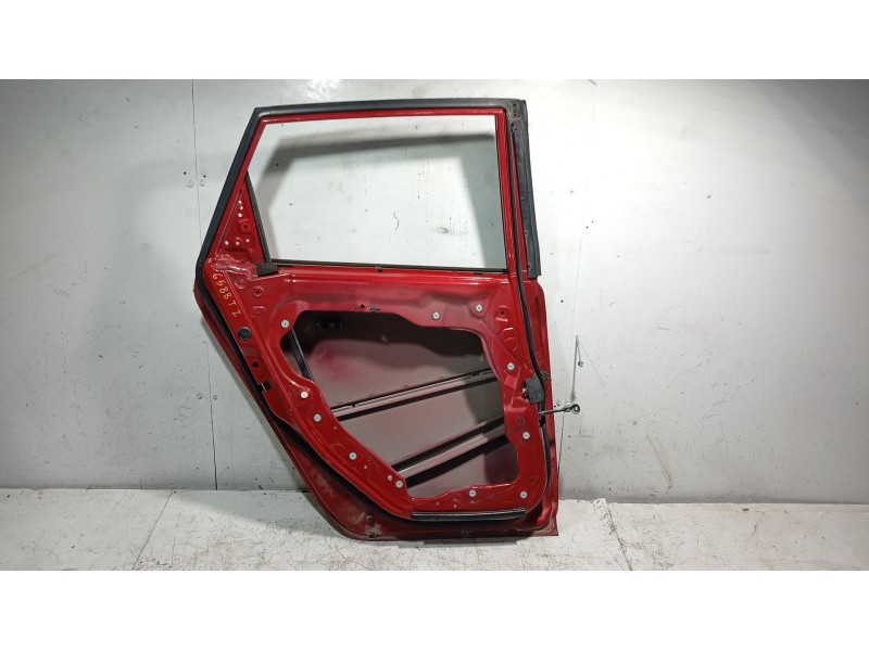 Recambio de puerta trasera izquierda para mazda 3 (bk) 1.6 di turbo referencia OEM IAM   