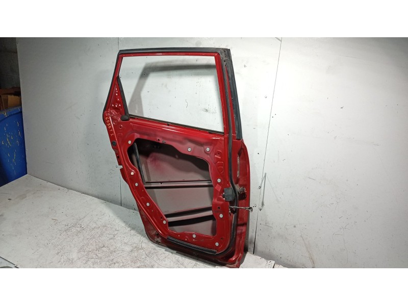 Recambio de puerta trasera izquierda para mazda 3 (bk) 1.6 di turbo referencia OEM IAM   