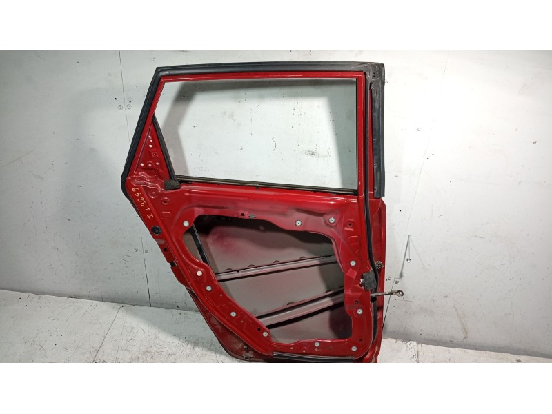 Recambio de puerta trasera izquierda para mazda 3 (bk) 1.6 di turbo referencia OEM IAM   