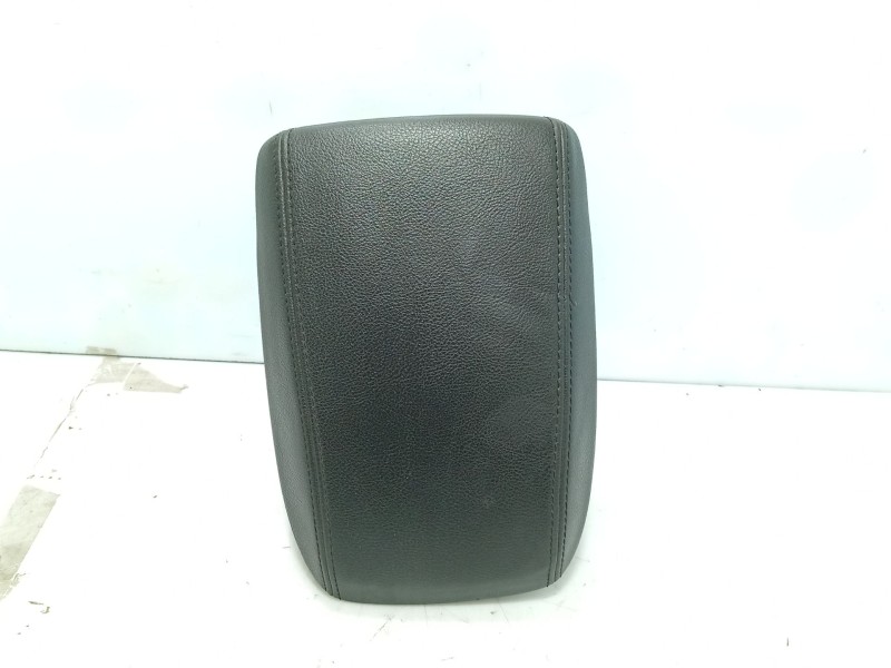 Recambio de apoyabrazos central para ford focus iii 1.0 ecoboost referencia OEM IAM   