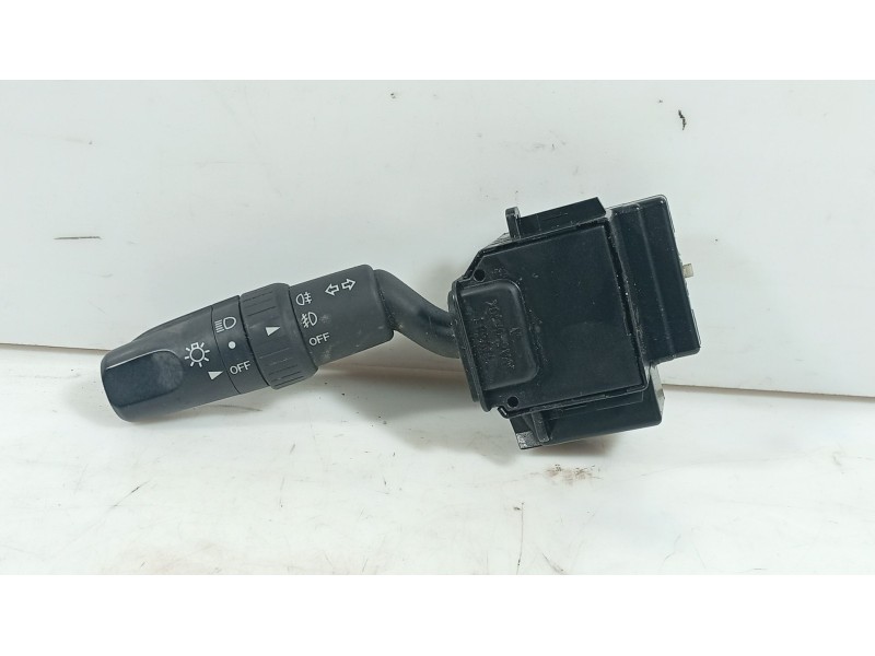 Recambio de mando luces para mazda 3 (bk) 1.6 di turbo referencia OEM IAM   