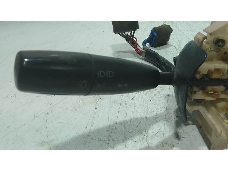 Recambio de mando volante para kia rio i sedán (dc_) 1.5 16v referencia OEM IAM   