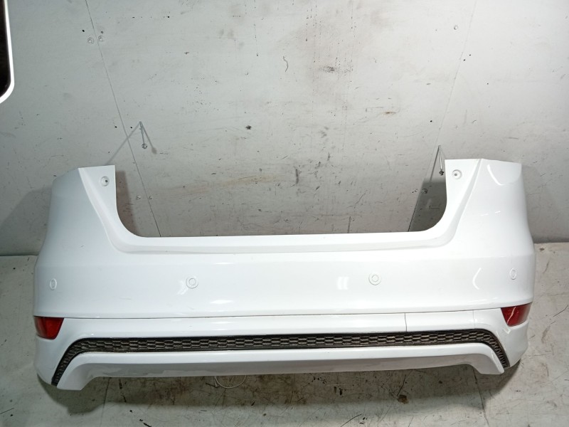 Recambio de paragolpes trasero para ford focus iii 1.0 ecoboost referencia OEM IAM 1877243 / 1876673  
