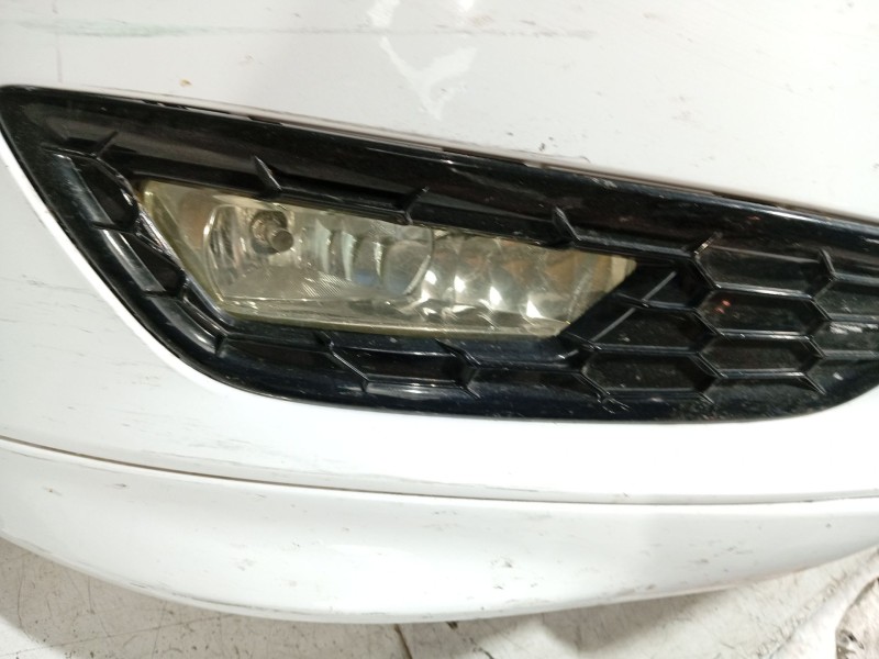 Recambio de paragolpes delantero para ford focus iii 1.0 ecoboost referencia OEM IAM 2016512  