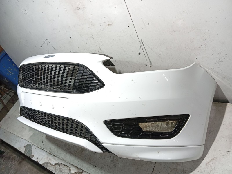Recambio de paragolpes delantero para ford focus iii 1.0 ecoboost referencia OEM IAM 2016512  