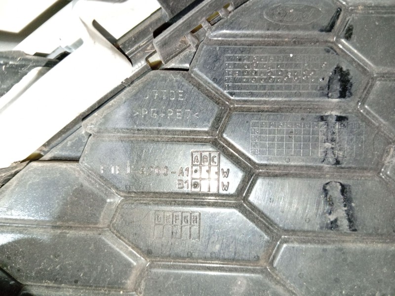 Recambio de paragolpes delantero para ford focus iii 1.0 ecoboost referencia OEM IAM 2016512  