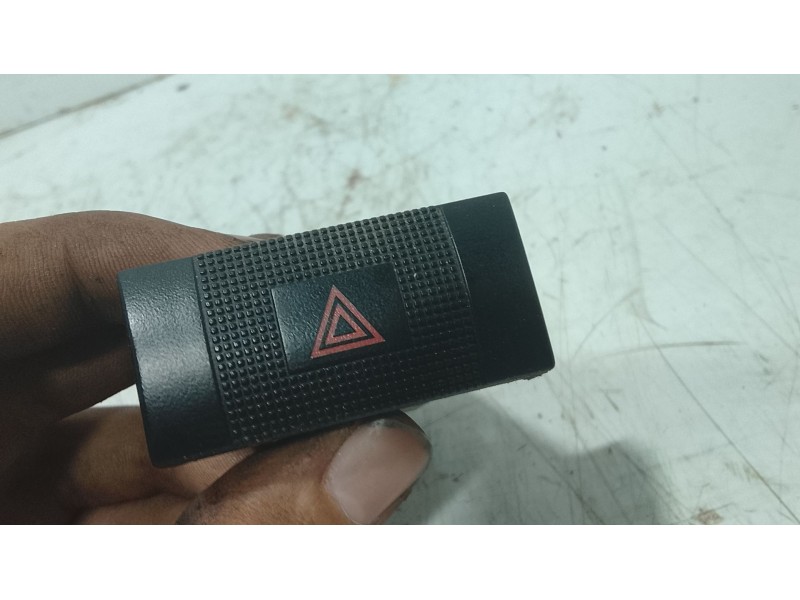 Recambio de warning para kia rio i sedán (dc_) 1.5 16v referencia OEM IAM   