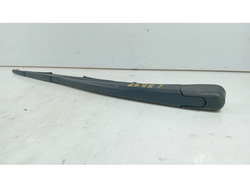 Recambio de brazo limpia trasero para mazda 3 (bk) 1.6 di turbo referencia OEM IAM   