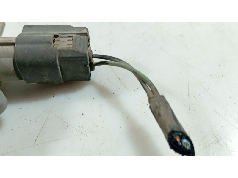Recambio de piloto lateral izquierdo para mazda 3 (bk) 1.6 di turbo referencia OEM IAM   