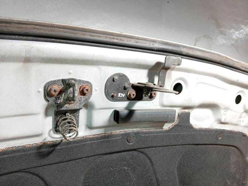 Recambio de capot para ssangyong rexton / rexton ii (gab_) 2.7 xdi referencia OEM IAM   