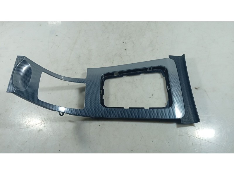 Recambio de moldura para peugeot 407 (6d_) 1.6 hdi 110 (6d9hzc, 6d9hyc) referencia OEM IAM   