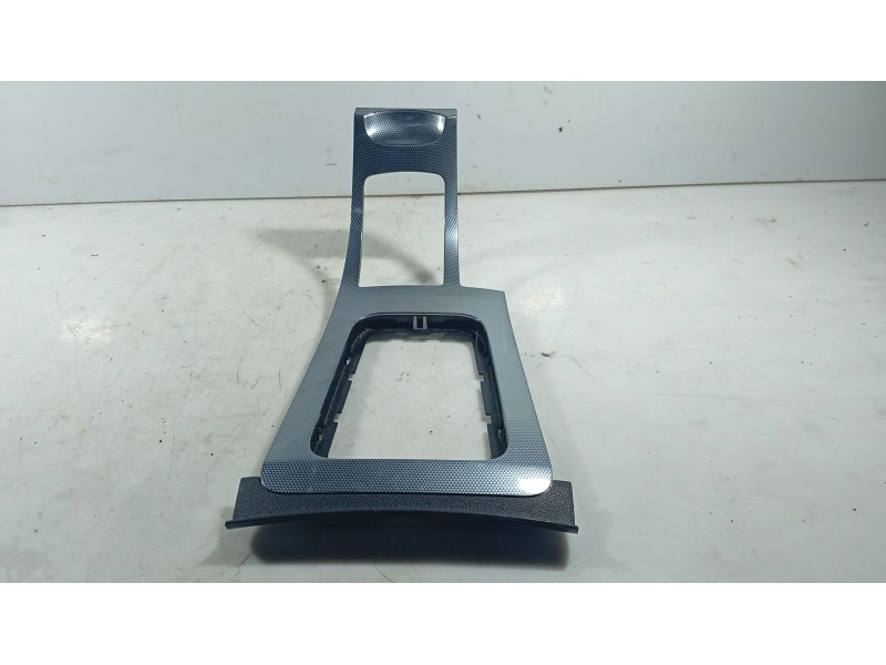 Recambio de moldura para peugeot 407 (6d_) 1.6 hdi 110 (6d9hzc, 6d9hyc) referencia OEM IAM   