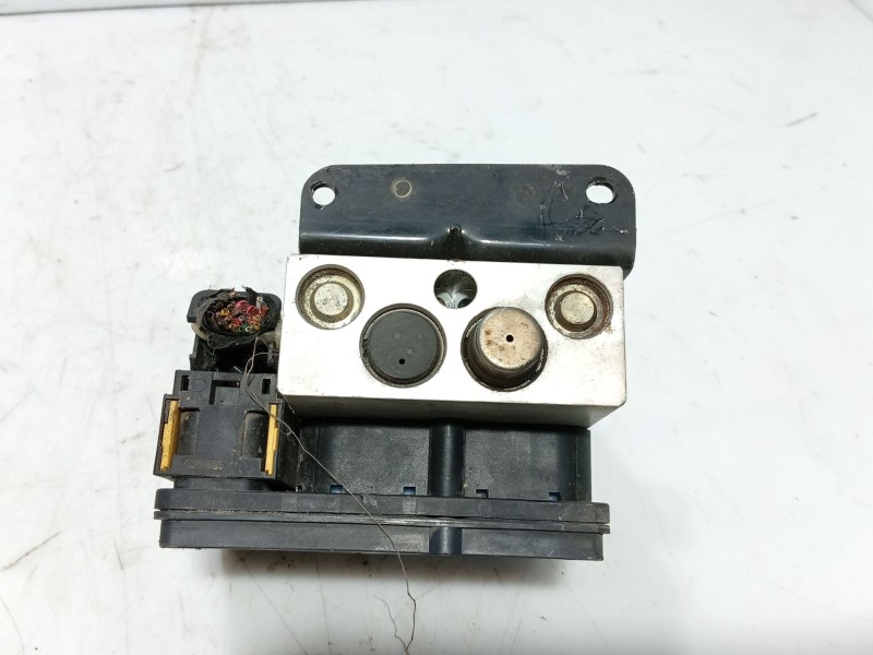 Recambio de abs para ssangyong rexton / rexton ii (gab_) 2.7 xdi referencia OEM IAM   