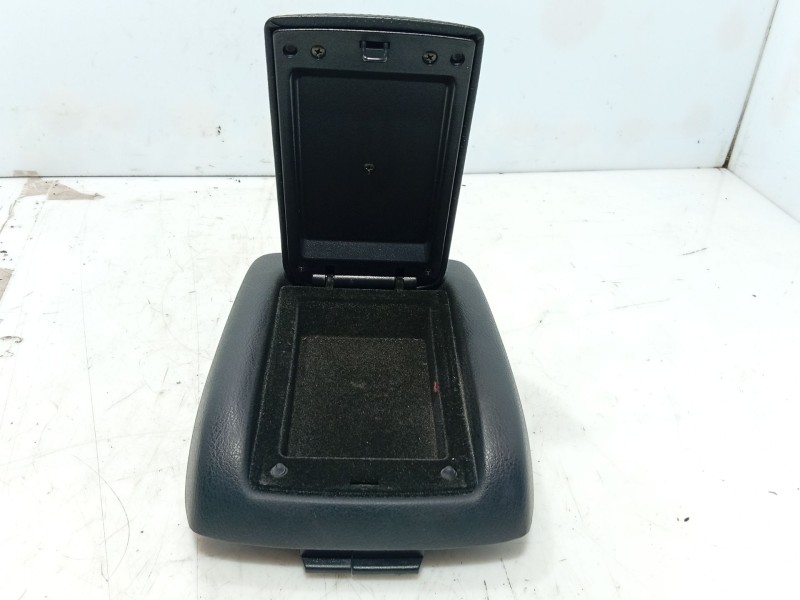 Recambio de apoyabrazos central para ssangyong rexton / rexton ii (gab_) 2.7 xdi referencia OEM IAM   