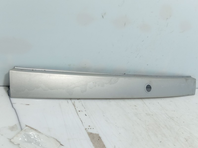 Recambio de moldura para ssangyong rexton / rexton ii (gab_) 2.7 xdi referencia OEM IAM   