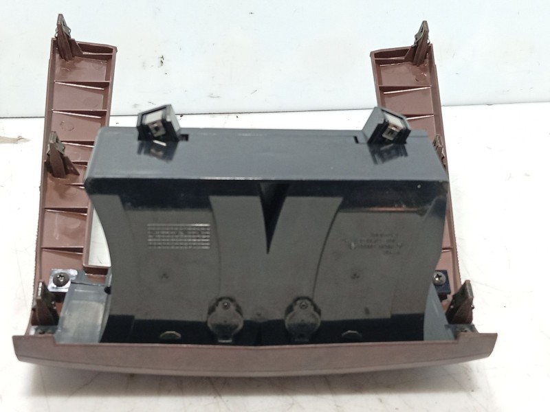 Recambio de moldura para ssangyong rexton / rexton ii (gab_) 2.7 xdi referencia OEM IAM   