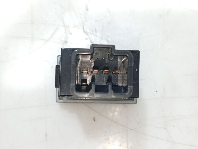 Recambio de interruptor para ssangyong rexton / rexton ii (gab_) 2.7 xdi referencia OEM IAM   