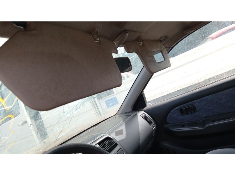 nissan almera i hatchback (n15) del año 2000
