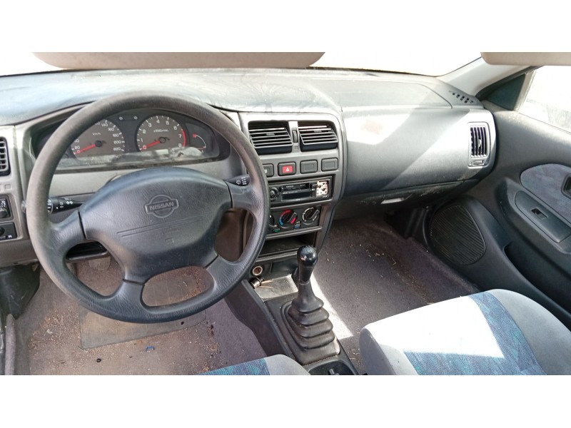 nissan almera i hatchback (n15) del año 2000