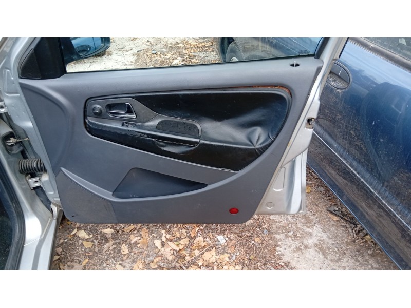 seat ibiza ii (6k1) del año 2000