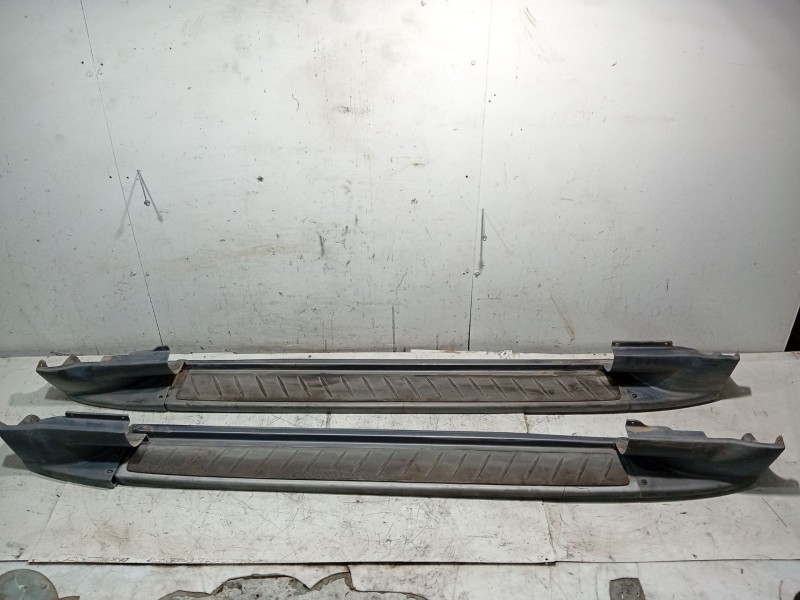Recambio de estribos laterales para ssangyong rexton / rexton ii (gab_) 2.7 xdi referencia OEM IAM   