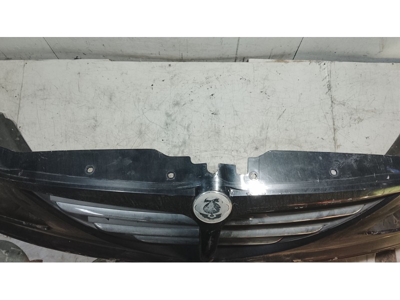 Recambio de paragolpes delantero para ssangyong rodius i 2.7 xdi referencia OEM IAM 7871A21200X  