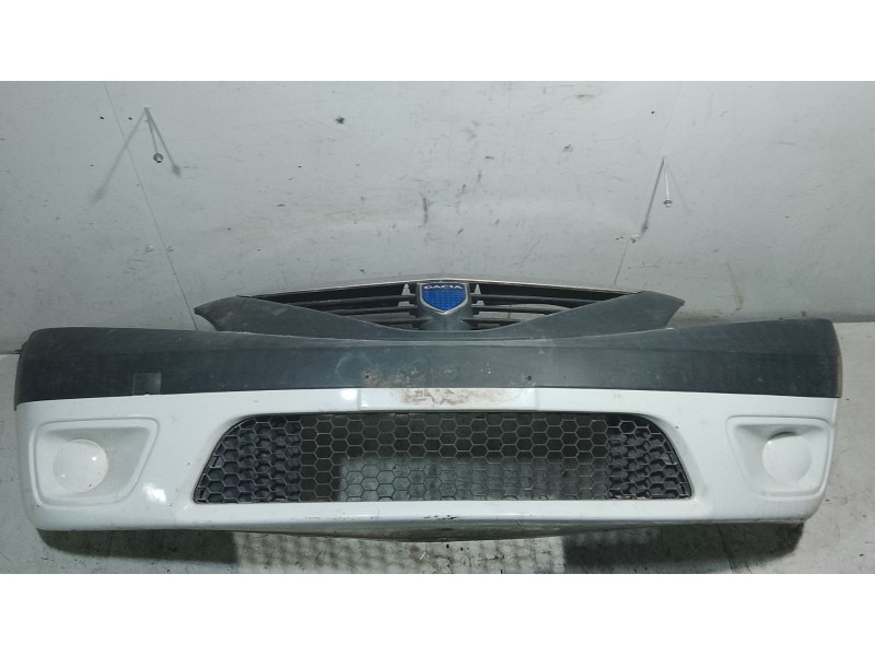 Recambio de paragolpes delantero para dacia logan mcv (ks_) 1.5 dci (ks0k) referencia OEM IAM 6001549312 / 6001549313  