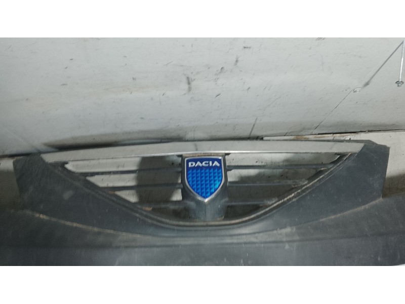 Recambio de paragolpes delantero para dacia logan mcv (ks_) 1.5 dci (ks0k) referencia OEM IAM 6001549312 / 6001549313  