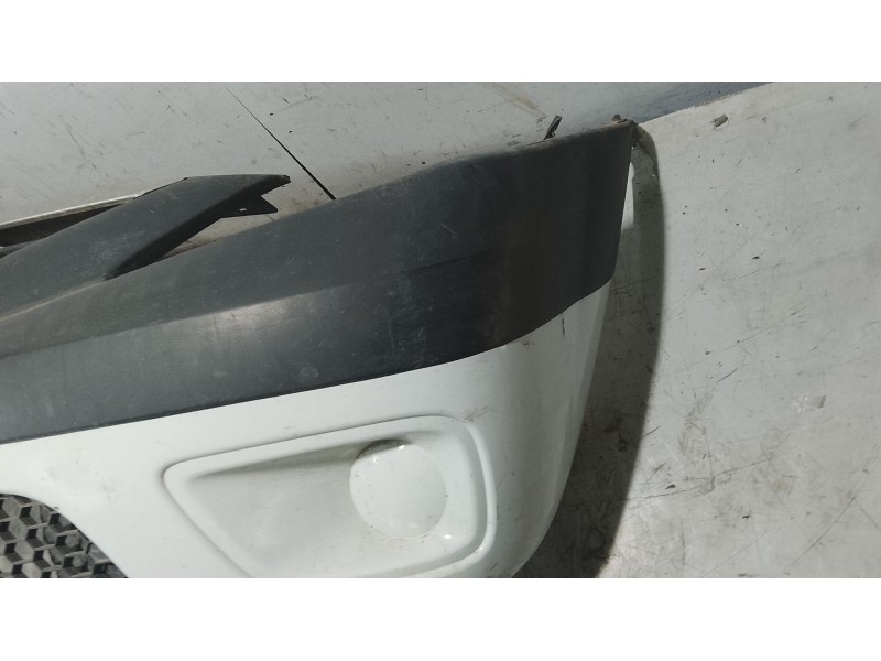 Recambio de paragolpes delantero para dacia logan mcv (ks_) 1.5 dci (ks0k) referencia OEM IAM 6001549312 / 6001549313  