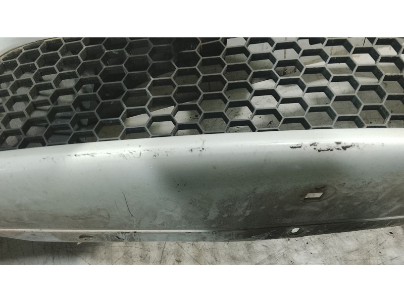 Recambio de paragolpes delantero para dacia logan mcv (ks_) 1.5 dci (ks0k) referencia OEM IAM 6001549312 / 6001549313  