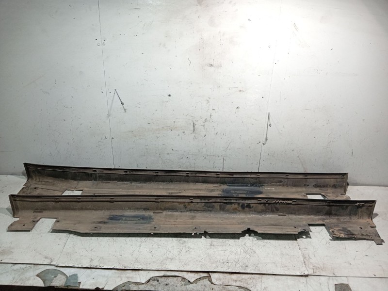 Recambio de moldura para bmw 7 (e38) 730 d referencia OEM IAM   
