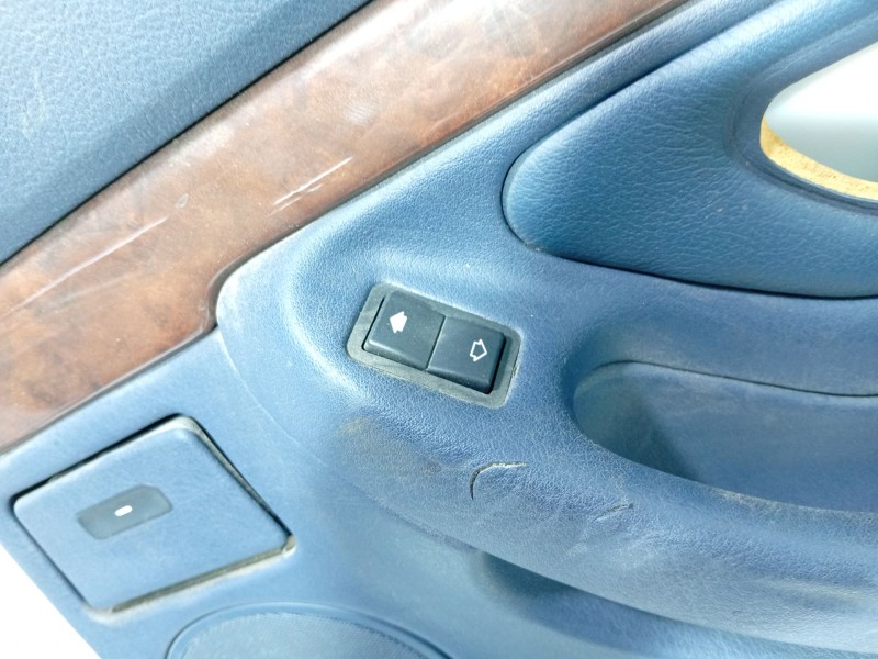 Recambio de guarnecido puerta delantera izquierda para bmw 7 (e38) 730 d referencia OEM IAM   