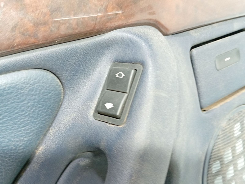 Recambio de guarnecido puerta delantera izquierda para bmw 7 (e38) 730 d referencia OEM IAM   