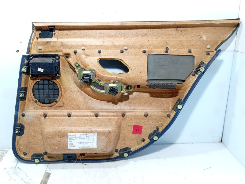 Recambio de guarnecido puerta delantera izquierda para bmw 7 (e38) 730 d referencia OEM IAM   