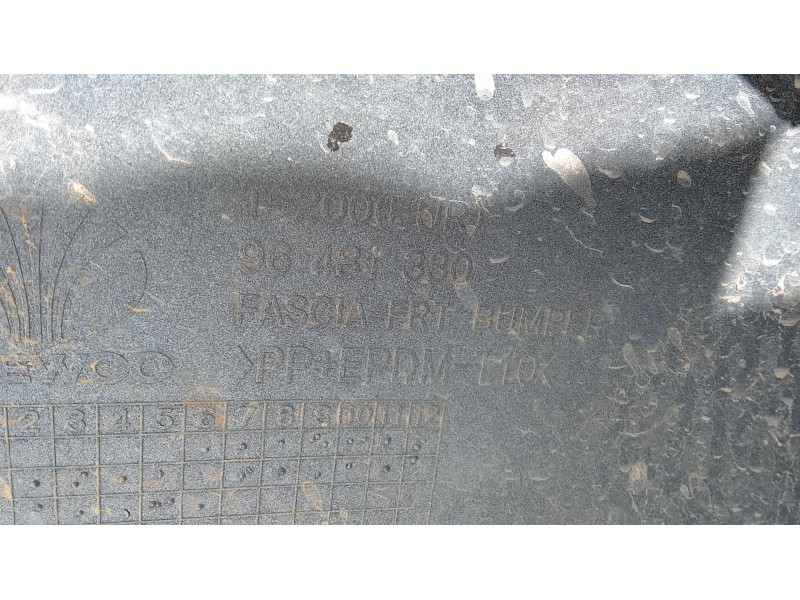 Recambio de paragolpes delantero para daewoo kalos sedán (klas) 1.4 referencia OEM IAM 96481330 / 93740275  
